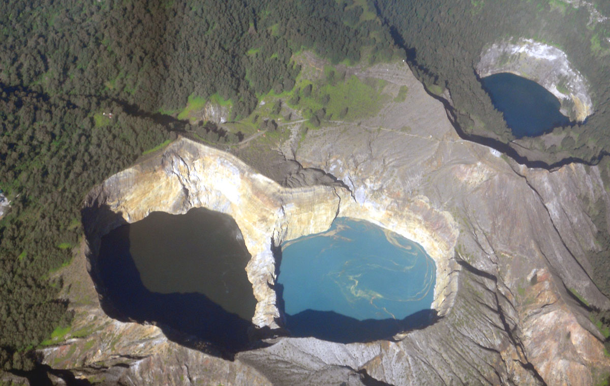 kelimutu_indoneisa_flores_tour
